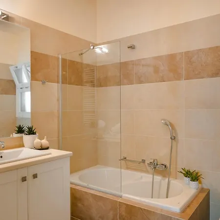 Alma Luxury Residences - Gaia 2 *